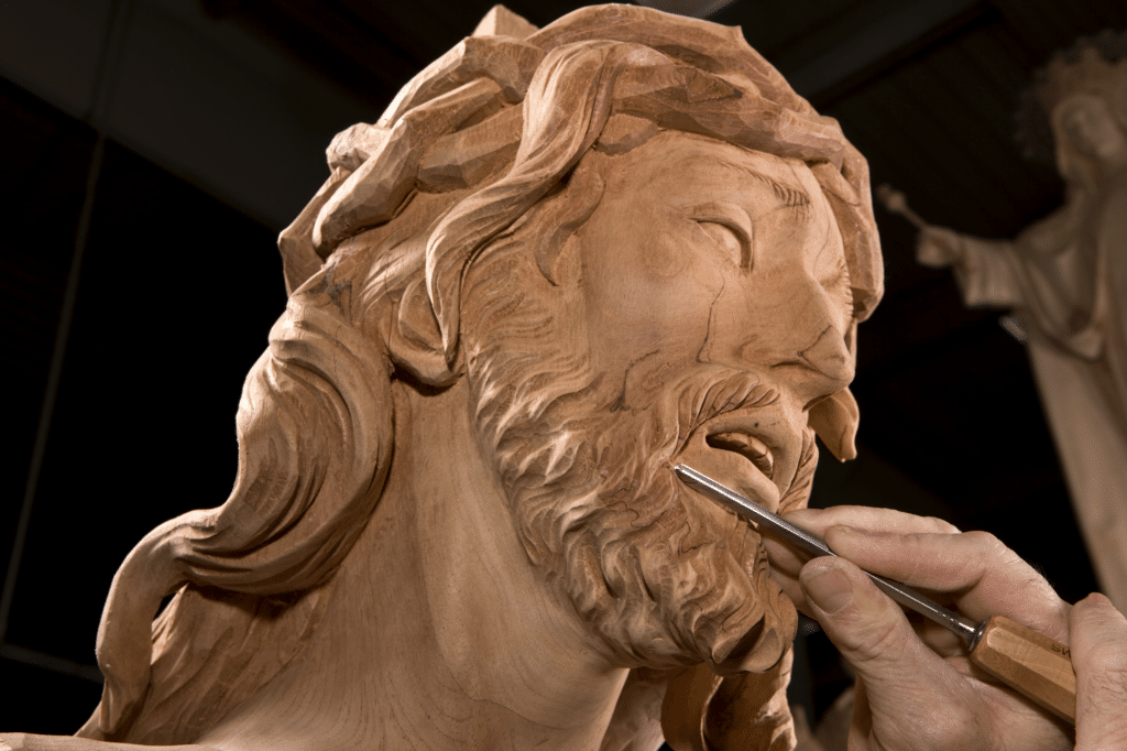 Estatuas religiosas talladas a mano para la devoción americana 3 image